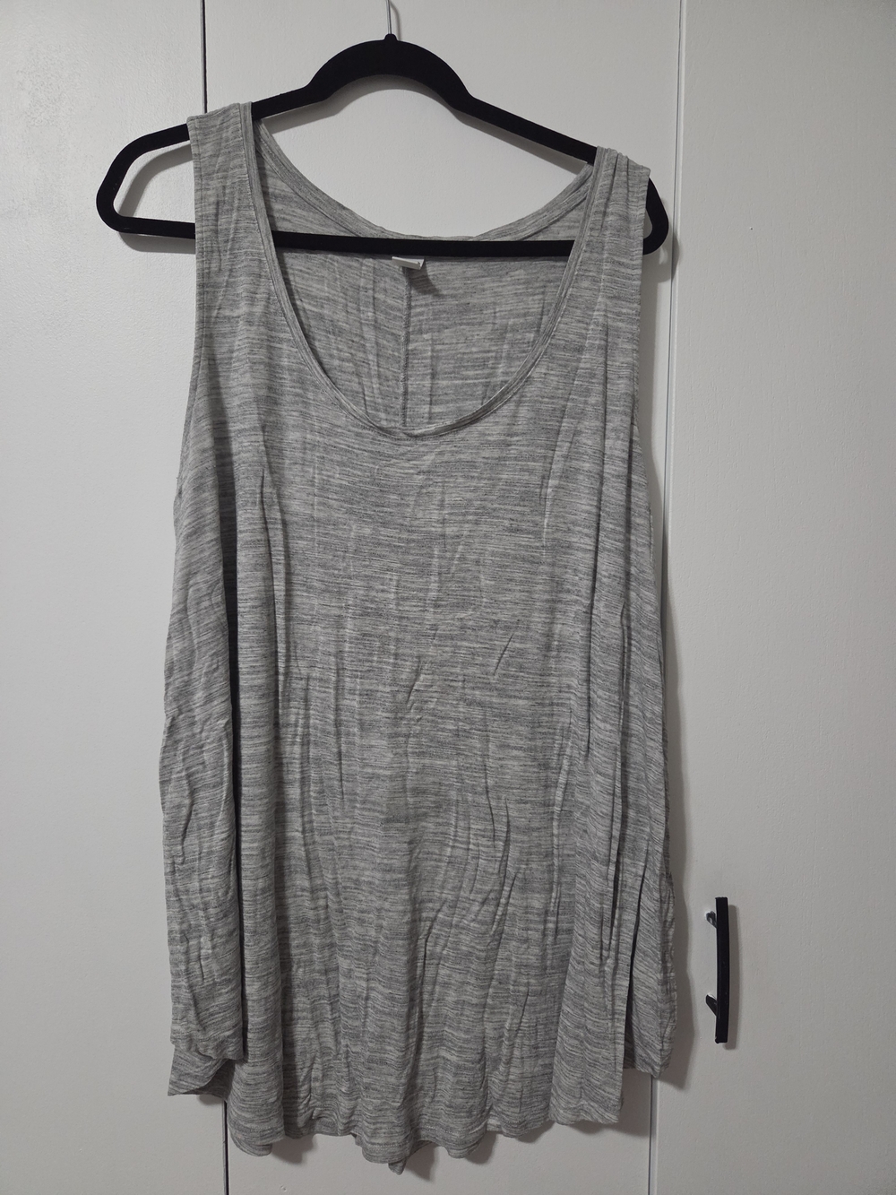Old Navy XXL Tall Light Gray Scoop Neck Tank Top